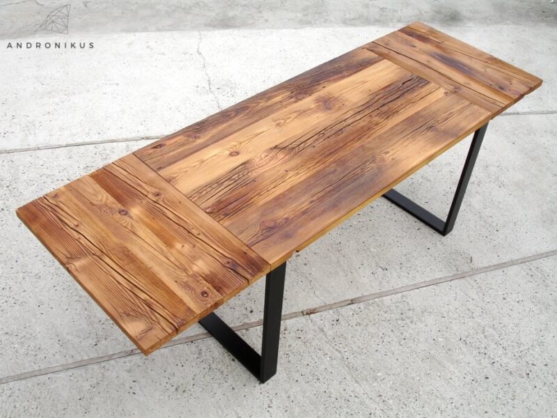 stół rozkładany ze starego drewna